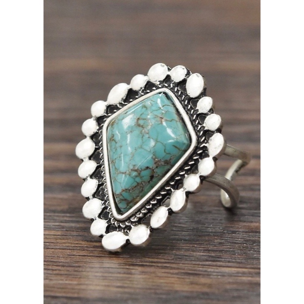 Turquoise Ring - Picture 1 of 3